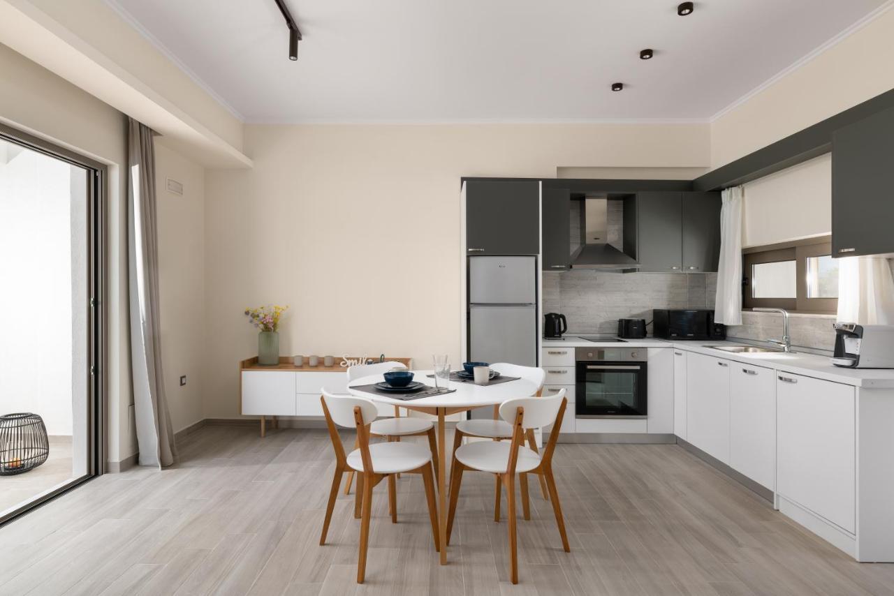 Armonia Suites Ґеннаді Екстер'єр фото